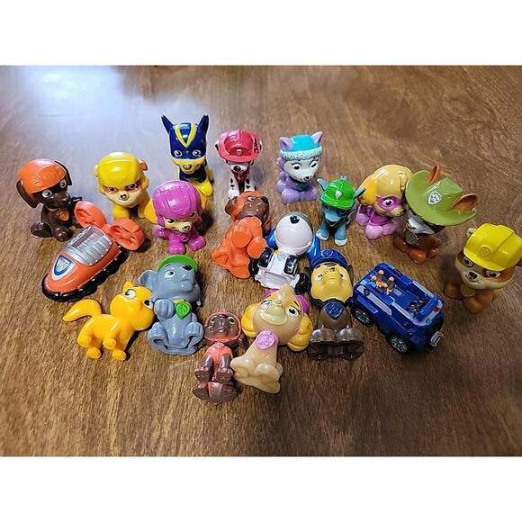 Cake topper Lot of PAW PATROL Action Figure Mini puppies dogs mixed lot - Picture 10 of 10